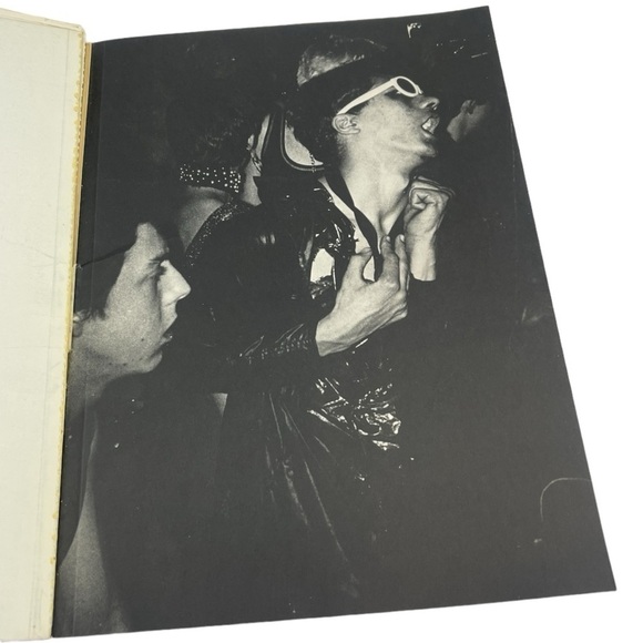 Punk Rock… 100 Nights At The Roxy 1st Edition 1978 Photo Compilation Book *RARE* - Picture 7 of 15